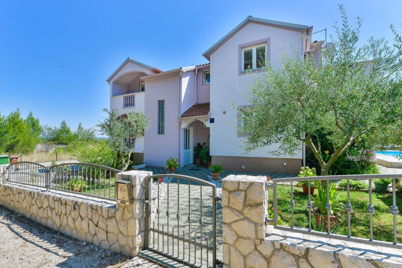Family Friendly Apartments With A Swimming Pool Zadar - 18098 Exteriér fotografie