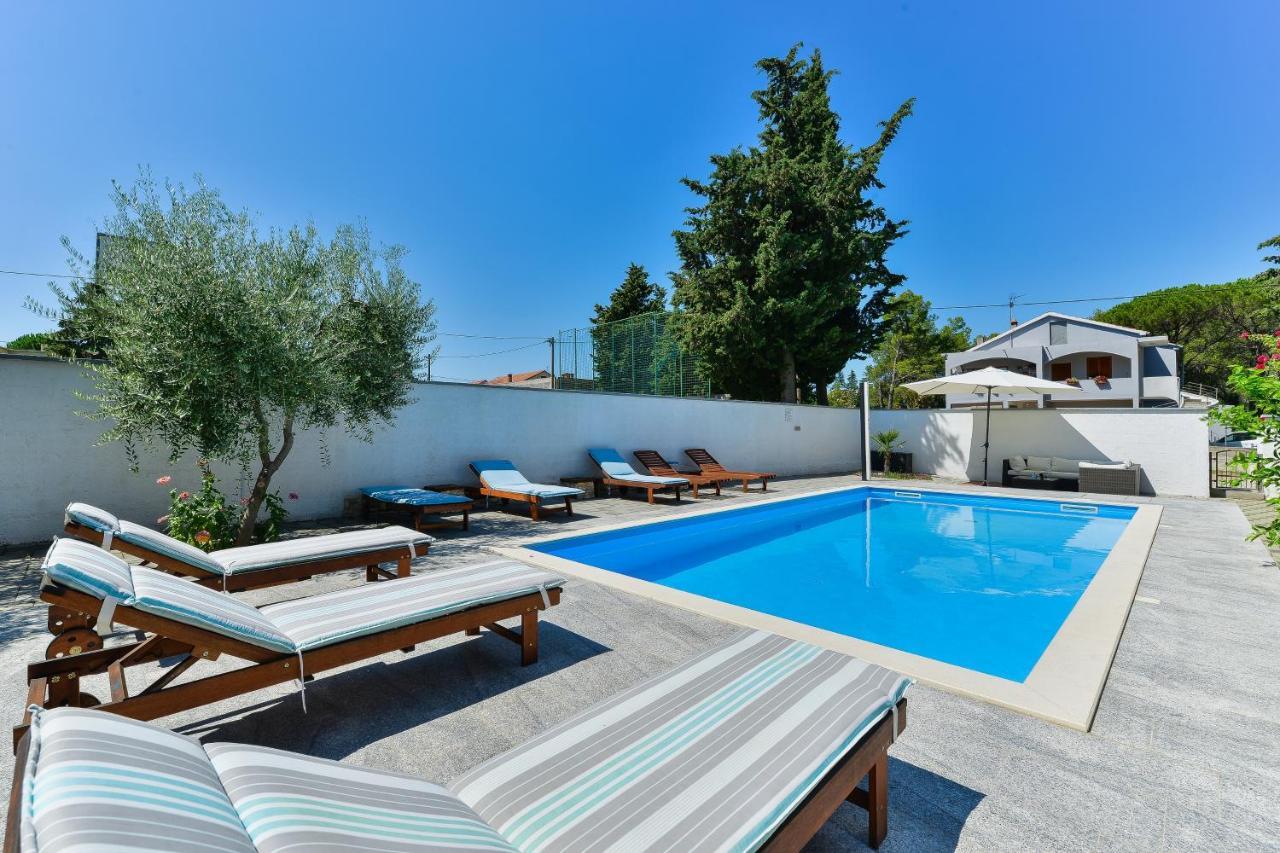 Family Friendly Apartments With A Swimming Pool Zadar - 18098 Exteriér fotografie