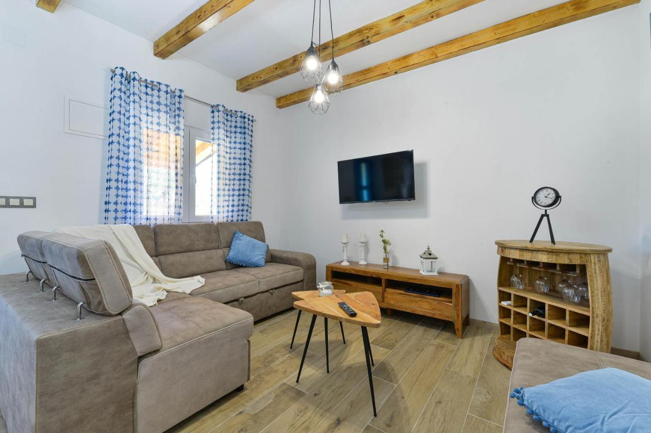 Family Friendly Apartments With A Swimming Pool Zadar - 18098 Exteriér fotografie